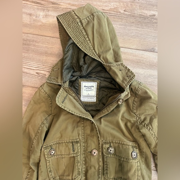 Abercrombie & Fitch Olive Green Hooded Button-Front Jacket - Picture 3 of 6